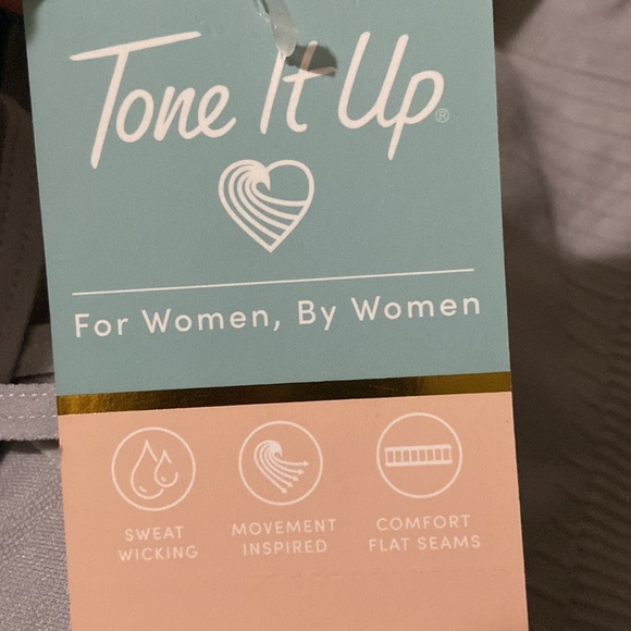 Ladies Sports Bra tone it up - Picture 4 of 6